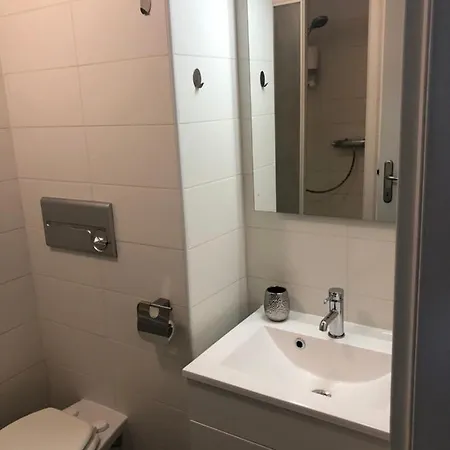 Agnes * 라챈치오버뎀파커시