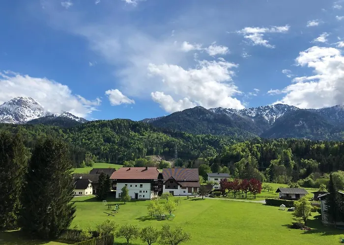 Agnes Latschach ober dem Faakersee